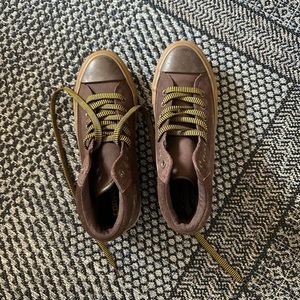 New Converse high top brown leather sz9 women’s